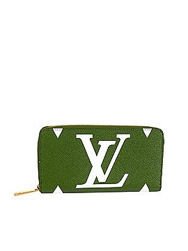 Louis Vuitton Sarah Wallet Monogram (16 Card Slot) Vivienne