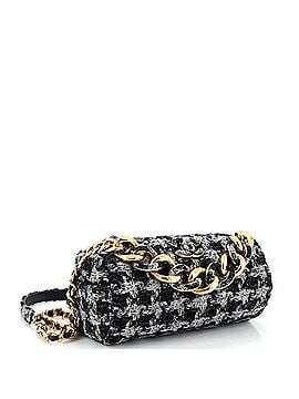 Chanel CC Chain Bowling Bag Quilted Houndstooth Tweed Medium (view 2)
