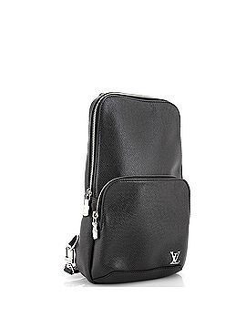 Louis Vuitton Avenue Sling Bag Taiga Leather (view 2)
