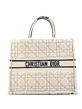 Christian Dior Book Tote Cannage Quilt Shearling Large (view 1)