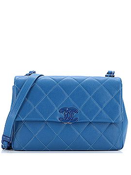 Chanel My Everything Flap Bag Quilted Caviar Medium (view 1)