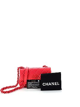 Chanel My Everything Flap Bag Quilted Caviar Small (view 2)