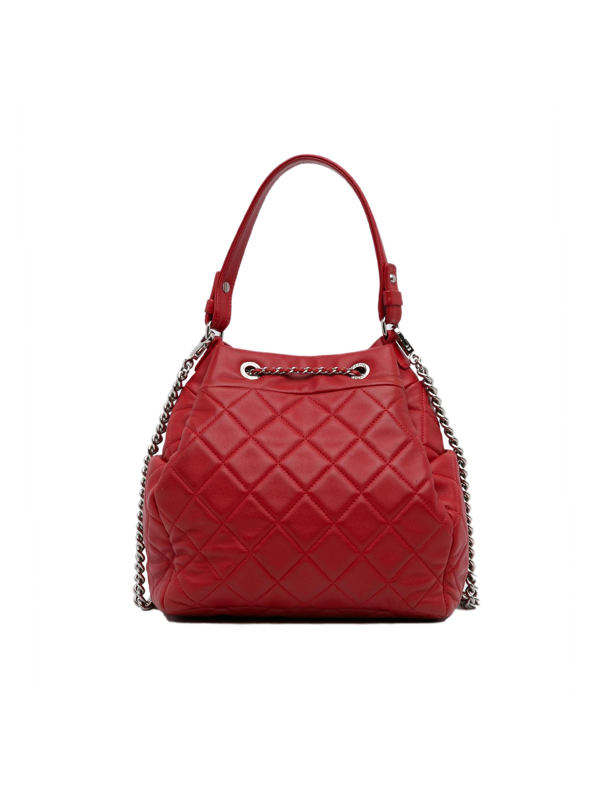 Red chanel bucket online bag