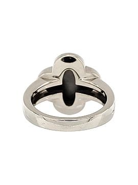 Van Cleef & Arpels Pure Alhambra Ring 18K White Gold and Mother of Pearl (view 2)