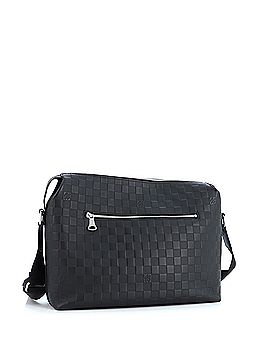 Louis Vuitton Discovery Messenger Bag Damier Infini Leather MM (view 2)