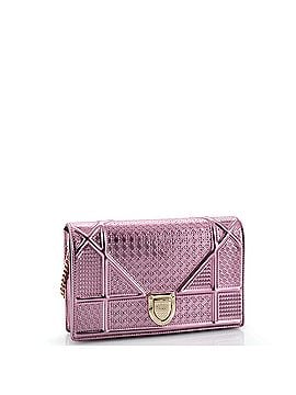 Christian Dior Diorama Wallet on Chain Cannage Embossed Calfskin (view 2)