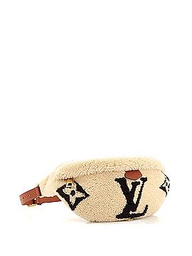 Louis Vuitton Bum Bag Monogram Giant Teddy Fleece (view 2)
