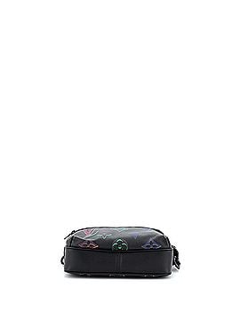 Louis Vuitton Comet Messenger Bag Spotlight Monogram Giant Leather PM (view 2)