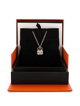 Hermès Amulettes Constance Pendant NM Necklace 18K Rose Gold and Diamonds (view 2)