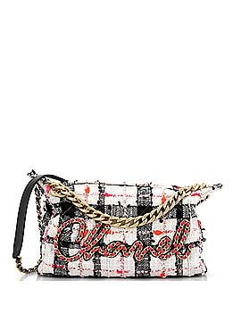 Chanel Chain Signe Hobo Quilted Tweed Medium (view 1)