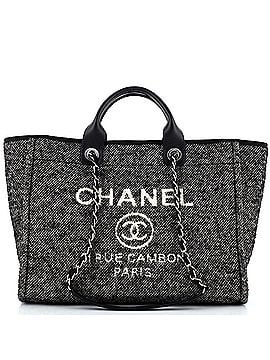 Chanel Deauville Tote Wool Large (view 1)
