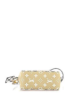 Louis Vuitton Beach Pouch Limited Edition Colored Monogram Giant (view 2)