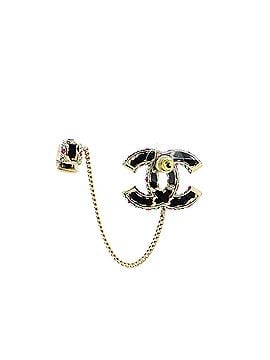 Chanel CC Chain Cuff Single Earring Earrings Metal with Leather and Crystals (view 2)