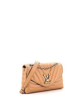 Louis Vuitton New Wave Chain Bag NM Quilted Leather MM (view 2)
