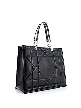 Christian Dior Essential Tote Archicannage Quilt Calfskin Large (view 2)