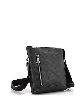 Louis Vuitton Discovery Messenger Bag Damier Infini Leather BB (view 2)