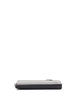 Louis Vuitton Zippy Dragonne Wallet Taiga Leather (view 2)