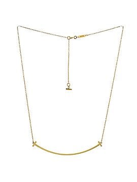 Tiffany & Co. T Smile Pendant Necklace 18K Yellow Gold Large (view 2)