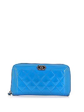 Chanel Boy Yen Wallet Quilted Patent (view 1)