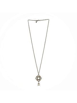 Chanel CC Flower Drop Pendant Necklace Metal with Crystal (view 2)