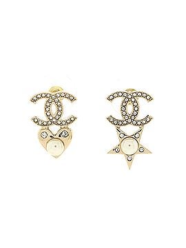 Chanel Charming Winter CC Heart Star Earrings Crystal Embellished Metal and Faux Pearls (view 1)