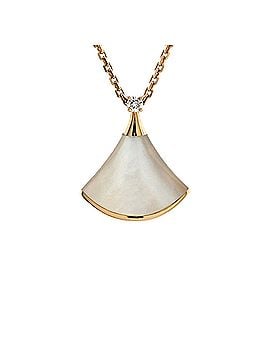 Bvlgari Divas' Dream Pendant Necklace 18K Rose Gold with Mother of Pearl and Diamond Small (view 1)