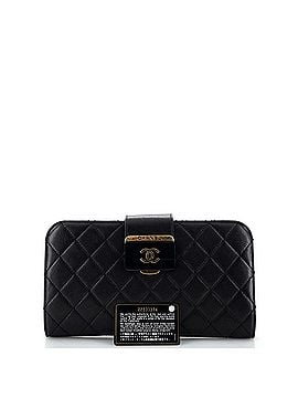 Chanel Beauty Lock Clutch Quilted Sheepskin (view 2)