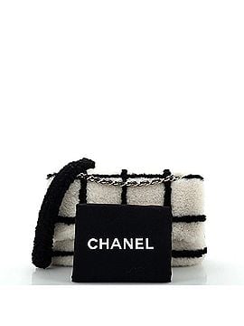 Chanel CC Flap Bag Square Printed Shearling Large (view 2)