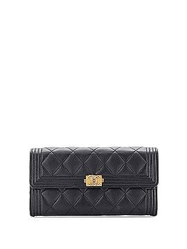Chanel Boy Flap Wallet Quilted Caviar Long (view 1)