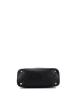 Louis Vuitton Antheia Ixia Handbag Leather MM (view 2)