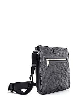 Gucci Signature Zip Messenger Bag Guccissima Leather Medium (view 2)