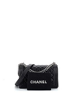 Chanel Boy Flap Bag Quilted Caviar Old Medium (view 2)