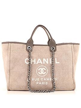 Chanel Deauville Tote Wool Medium (view 1)
