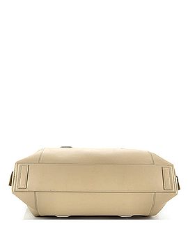 Givenchy Antigona Soft Lock Bag Leather Medium (view 2)