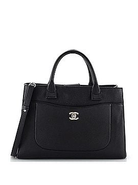 Chanel Neo Executive Tote Grained Calfskin Small (view 1)