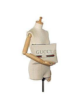 Gucci Gucci Logo Clutch Bag (view 2)