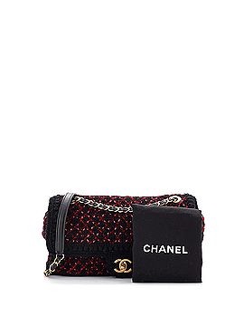 Chanel CC Chain Flap Bag Knit Fabric Medium (view 2)