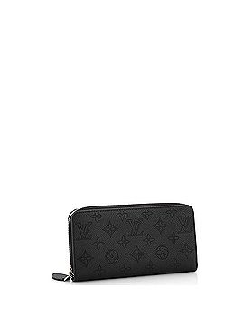 Louis Vuitton Zippy Wallet Mahina Leather (view 2)
