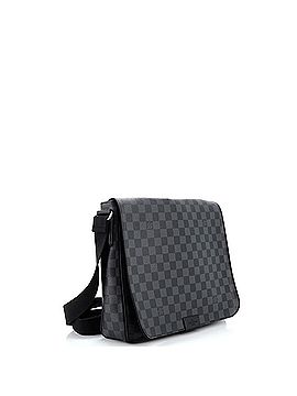 Louis Vuitton District Messenger Bag Damier Graphite MM (view 2)