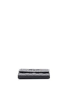 Chanel Filigree Flap Wallet Quilted Caviar Medium (view 2)