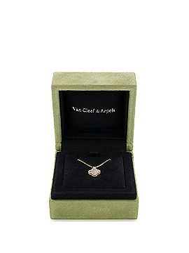 Van Cleef & Arpels Sweet Alhambra Pendant Necklace 18K Yellow Gold and Mother of Pearl (view 2)