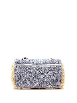 Chanel CC Flap Bag Quilted Shearling Medium (view 2)