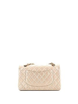 Chanel Vintage Classic Double Flap Bag Quilted Iridescent Lambskin Medium (view 2)
