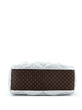 Louis Vuitton Pillow OnTheGo Tote Monogram Quilted Econyl Nylon GM (view 2)