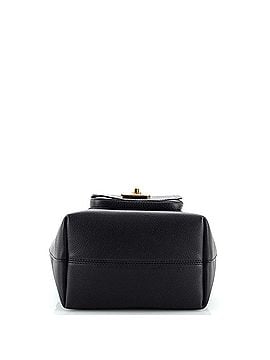 Louis Vuitton Lockme Pocket Bucket Bag Leather (view 2)