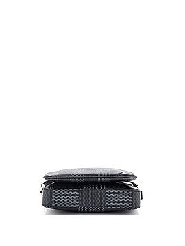 Louis Vuitton Trio Messenger Bag Limited Edition Damier Graphite 3D (view 2)