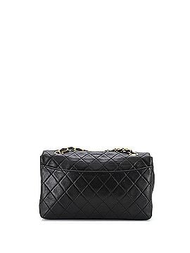 Chanel Vintage CC Chain Flap Bag Quilted Lambskin Medium (view 2)