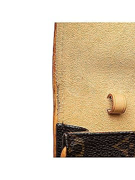 Louis Vuitton Monogram Pochette Twin GM (view 2)