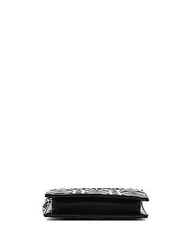 Christian Dior Caro Zipped Pouch With Chain Diamond Motif Cannage Calfskin (view 2)