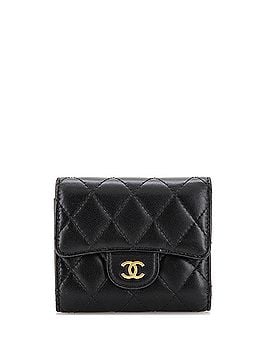 Chanel CC Compact Classic Flap Wallet Quilted Lambskin (view 1)